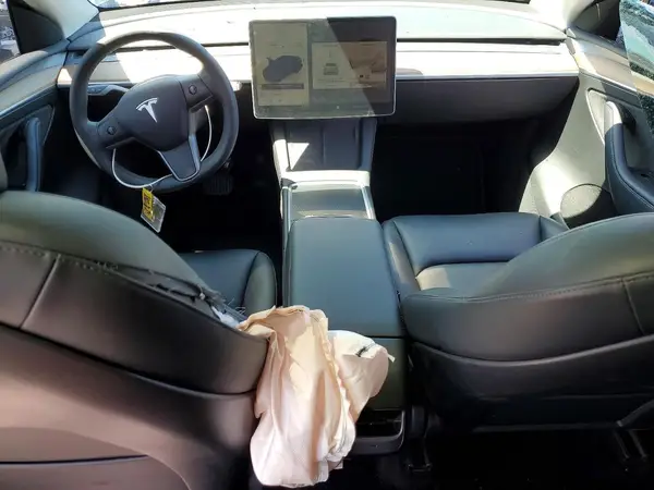7SAYGDEE2PA027464 2023 TESLA MODEL Y - Image 8