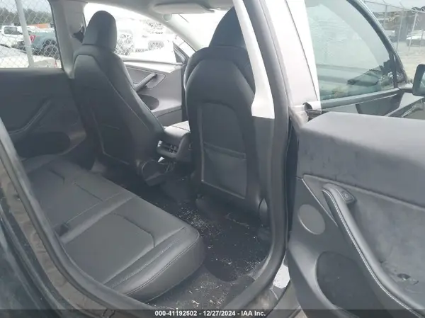 7SAYGDEE2PA029778 2023 TESLA MODEL Y - Image 8
