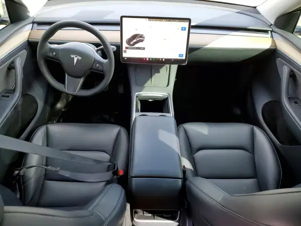 7SAYGDEE2PA034897 2023 TESLA MODEL Y - Image 8