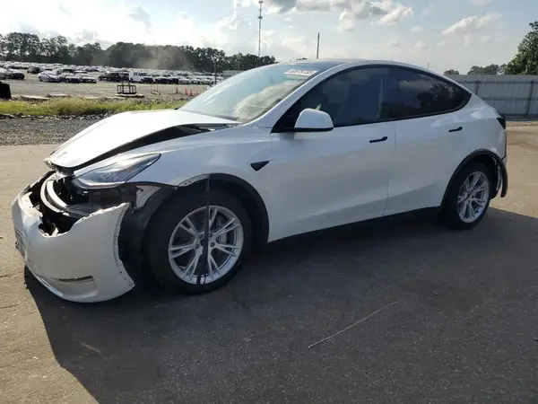 7SAYGDEE2PA039968 2023 TESLA MODEL Y - Image 1