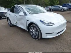 7SAYGDEE2PA040974 2023 TESLA MODEL Y