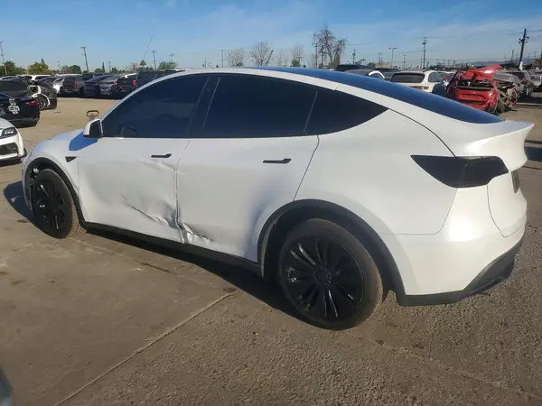 7SAYGDEE2PA041364 2023 TESLA MODEL Y - Image 2
