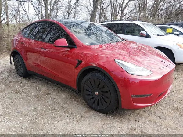 7SAYGDEE2PA046791 2023 TESLA MODEL Y - Image 1