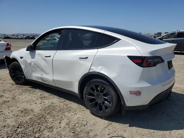 7SAYGDEE2PA061792 2023 TESLA MODEL Y - Image 2