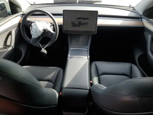 7SAYGDEE2PA065048 2023 TESLA MODEL Y - Image 8