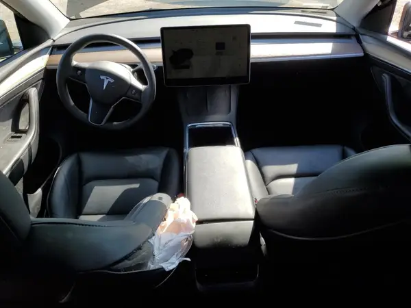 7SAYGDEE2PA078172 2023 TESLA MODEL Y - Image 8