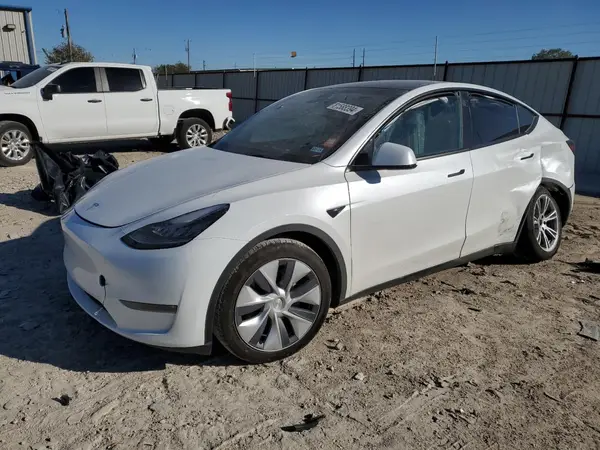 7SAYGDEE2PA080309 2023 TESLA MODEL Y - Image 1