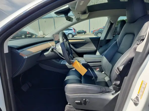2023 TESLA MODEL Y auction photo 6