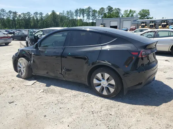7SAYGDEE2PA084828 2023 TESLA MODEL Y - Image 2