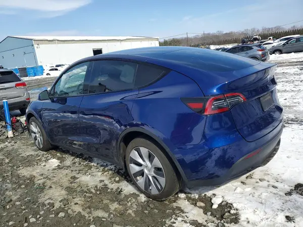 7SAYGDEE2PA085607 2023 TESLA MODEL Y - Image 2