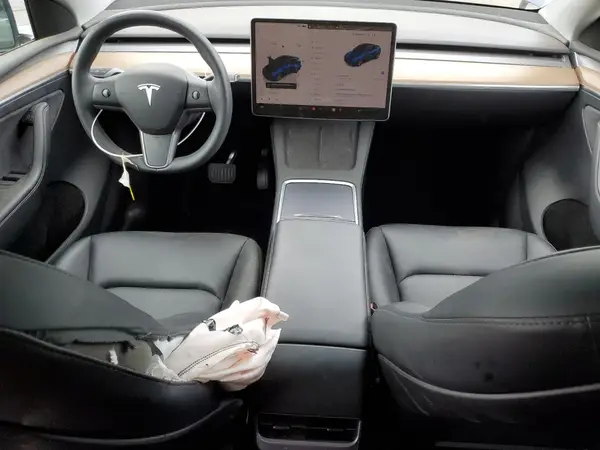 7SAYGDEE2PA088961 2023 TESLA MODEL Y - Image 8