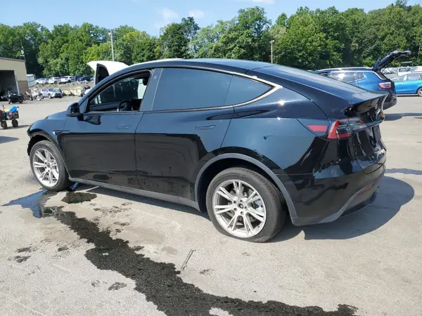 7SAYGDEE2PA090399 2023 TESLA MODEL Y - Image 2