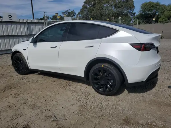7SAYGDEE2PA092217 2023 TESLA MODEL Y - Image 2