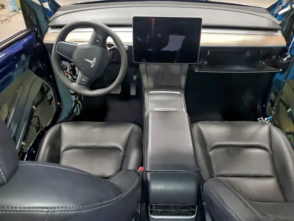 7SAYGDEE2PA092556 2023 TESLA MODEL Y - Image 8