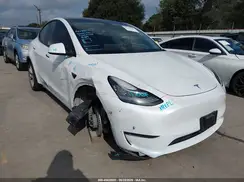 7SAYGDEE2PA095683 2023 TESLA MODEL Y