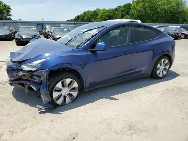 7SAYGDEE2PA097045 2023 TESLA MODEL Y - Image 1