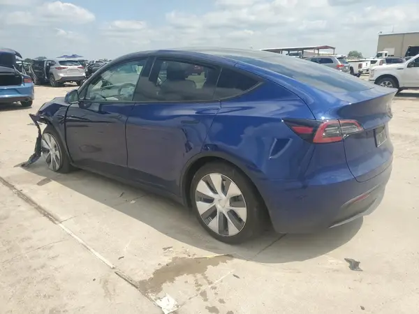 7SAYGDEE2PA097045 2023 TESLA MODEL Y - Image 2
