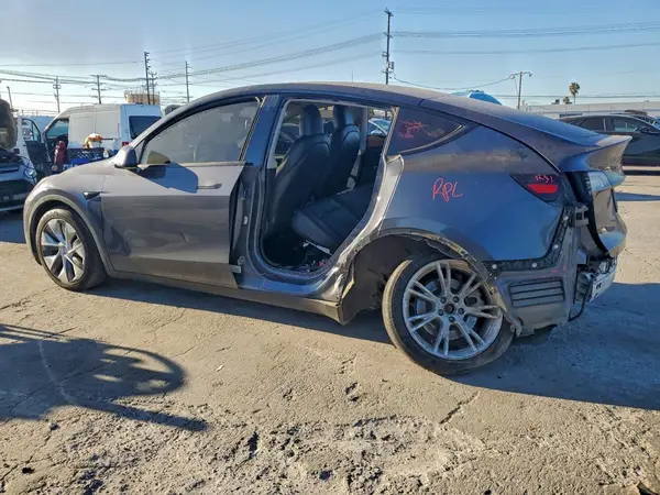 7SAYGDEE2PA099412 2023 TESLA MODEL Y - Image 2