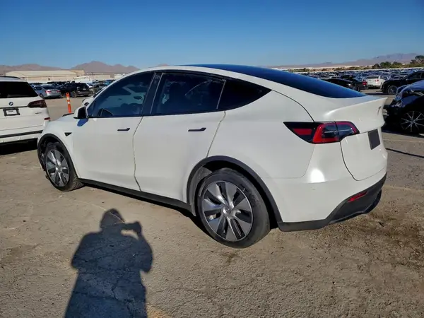 7SAYGDEE2PA102020 2023 TESLA MODEL Y - Image 2