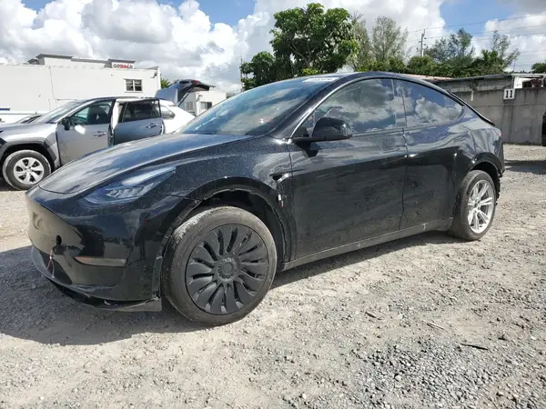 7SAYGDEE2PA102812 2023 TESLA MODEL Y - Image 1