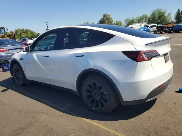 7SAYGDEE2PA109159 2023 TESLA MODEL Y - Image 2