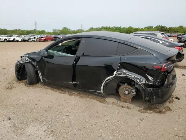 7SAYGDEE2PA109842 2023 TESLA MODEL Y - Image 2