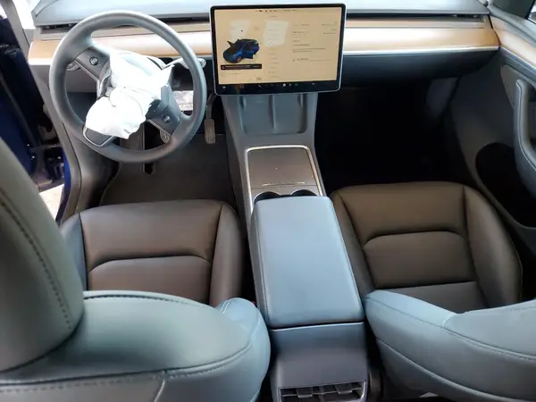 7SAYGDEE2PA110277 2023 TESLA MODEL Y - Image 8