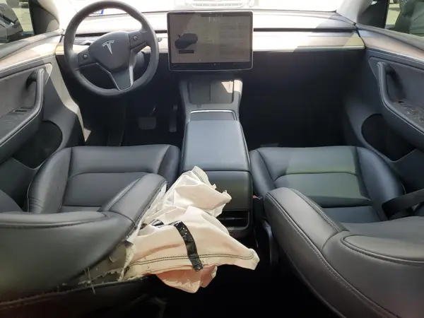 7SAYGDEE2PA112644 2023 TESLA MODEL Y - Image 8