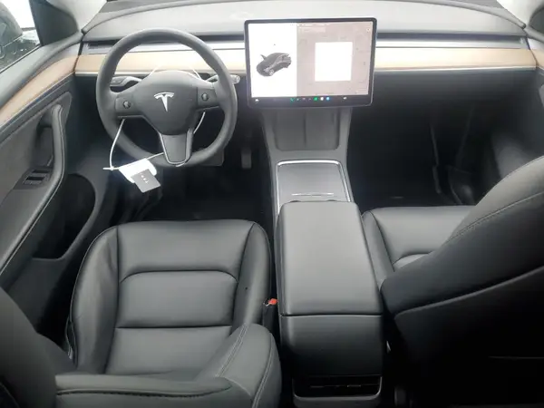 7SAYGDEE2PA113387 2023 TESLA MODEL Y - Image 8