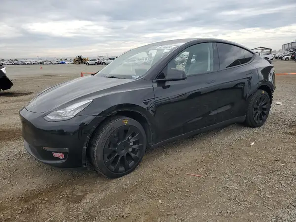 7SAYGDEE2PA118220 2023 TESLA MODEL Y - Image 1