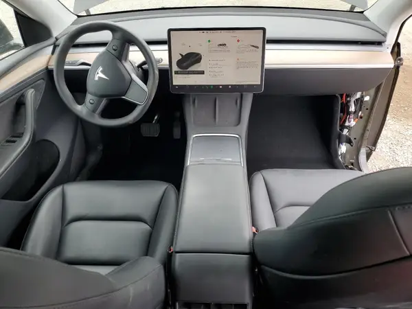 7SAYGDEE2PA118220 2023 TESLA MODEL Y - Image 8