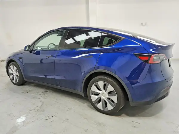 7SAYGDEE2PA119268 2023 TESLA MODEL Y - Image 2