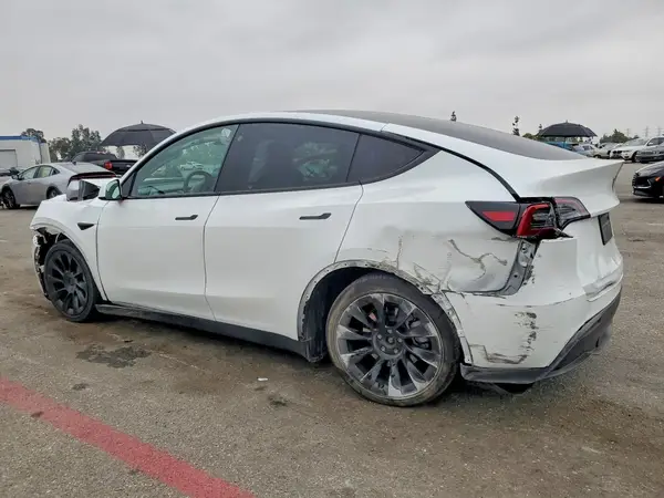 7SAYGDEE2PA120355 2023 TESLA MODEL Y - Image 2