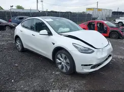 7SAYGDEE2PA121795 2023 TESLA MODEL Y