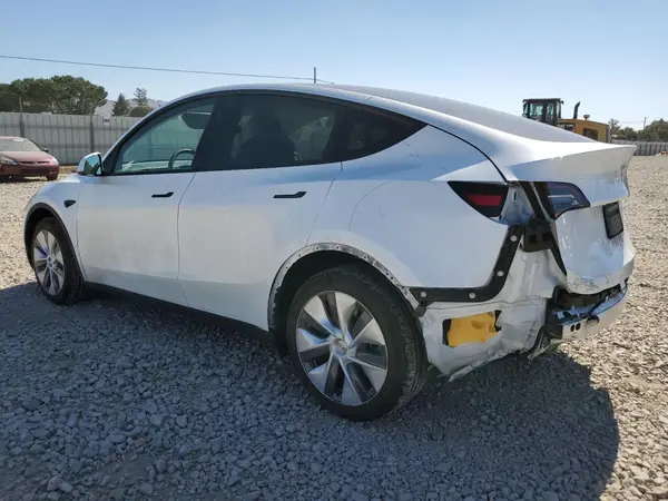 7SAYGDEE2PA124275 2023 TESLA MODEL Y - Image 2