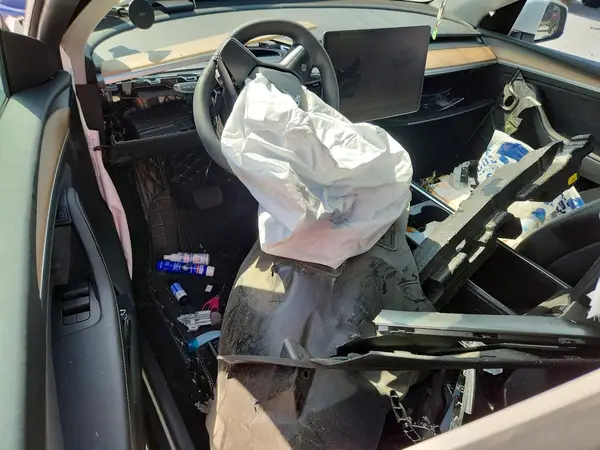 7SAYGDEE2PA128973 2023 TESLA MODEL Y - Image 8