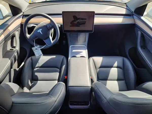 7SAYGDEE2PA129699 2023 TESLA MODEL Y - Image 8
