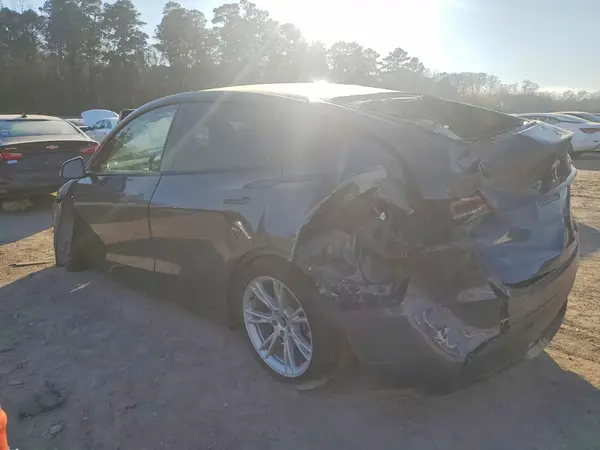 7SAYGDEE2PA136250 2023 TESLA MODEL Y - Image 2