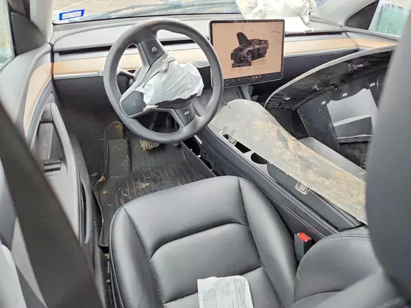 7SAYGDEE2PA136250 2023 TESLA MODEL Y - Image 8