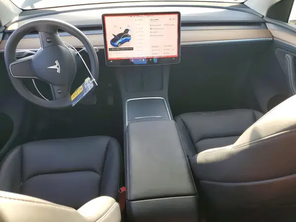 7SAYGDEE2PA136832 2023 TESLA MODEL Y - Image 8