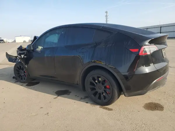 7SAYGDEE2PA137253 2023 TESLA MODEL Y - Image 2