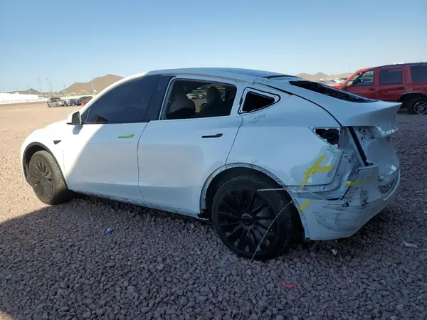 7SAYGDEE2PA140699 2023 TESLA MODEL Y - Image 2