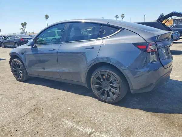 7SAYGDEE2PA142937 2023 TESLA MODEL Y - Image 2