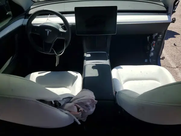7SAYGDEE2PA142937 2023 TESLA MODEL Y - Image 8