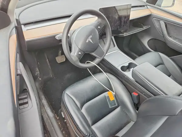 7SAYGDEE2PA145580 2023 TESLA MODEL Y - Image 8