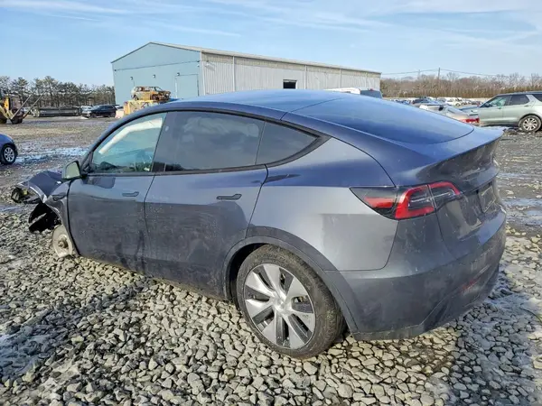 7SAYGDEE2PA149175 2023 TESLA MODEL Y - Image 2