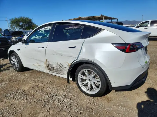 7SAYGDEE2PA150620 2023 TESLA MODEL Y - Image 2