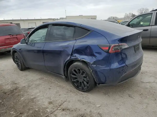 7SAYGDEE2PA152951 2023 TESLA MODEL Y - Image 2