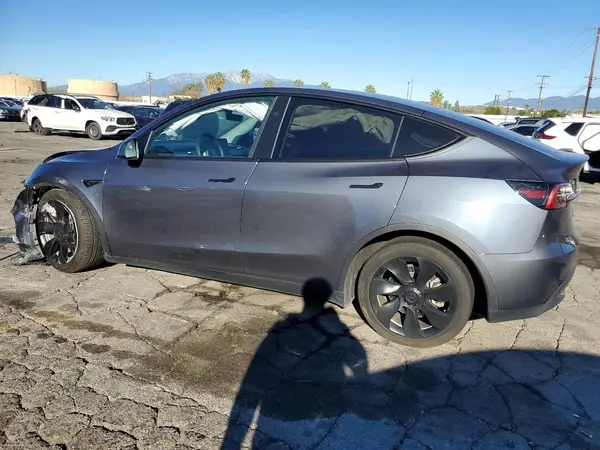 7SAYGDEE2PA167532 2023 TESLA MODEL Y - Image 2