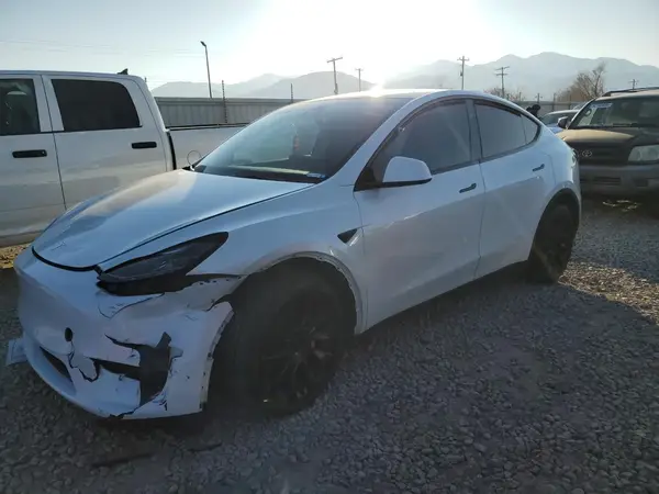 7SAYGDEE2PA174271 2023 TESLA MODEL Y - Image 1